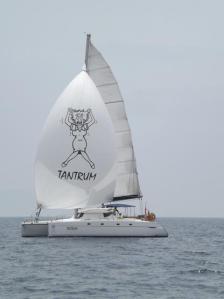 Tantrum flying her cruising chute with the logo for all to see.